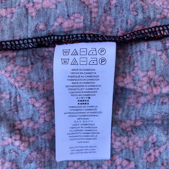 Michael Michael Kors  Red / Black  Blouse  Size 2X | MK15 - Picture 11 of 17